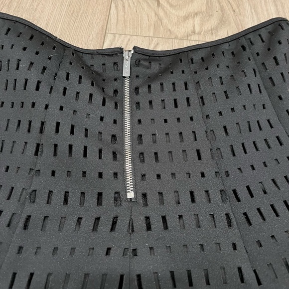 Calvin Klein size 6 skirt - Picture 6 of 6